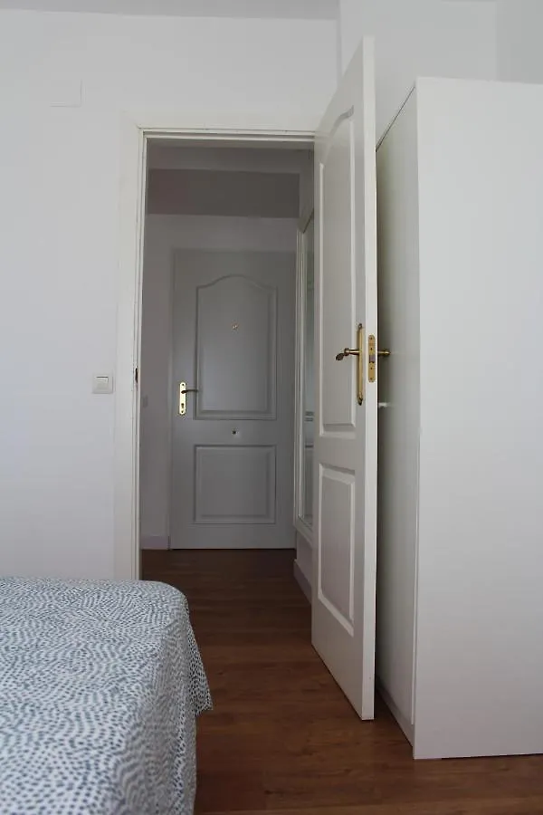 Beautiful Brand New 2 Bedroom Flat With Terrace Málaga