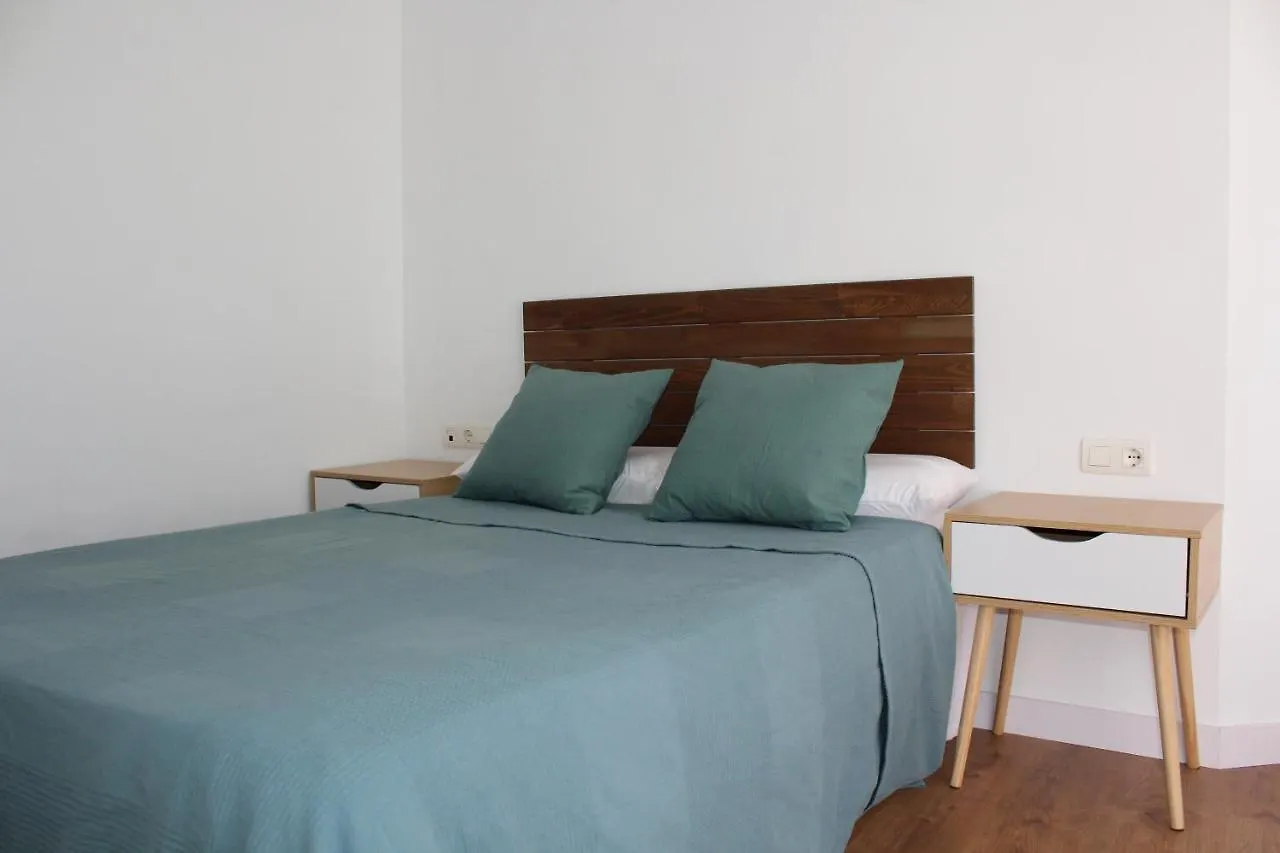 Beautiful Brand New 2 Bedroom Flat With Terrace Málaga